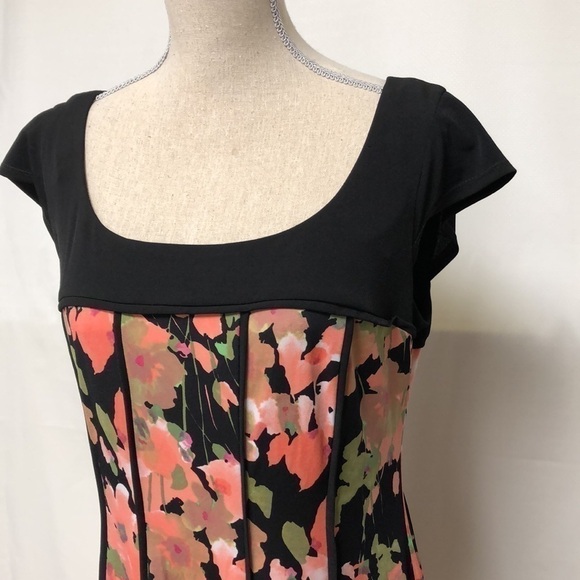 Madison Leigh Dress - Picture 2 of 15